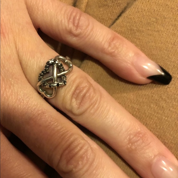 Kay Jewelers black & white Diamond heart ring - Picture 3 of 8